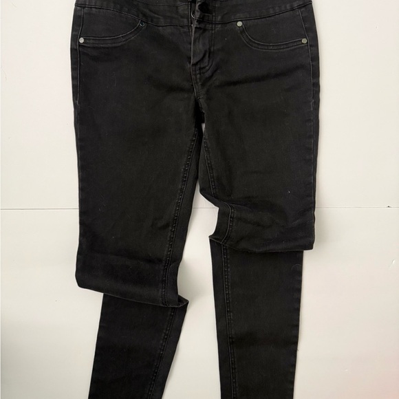 Mudd Denim - Classic Black Women's skinny Jean